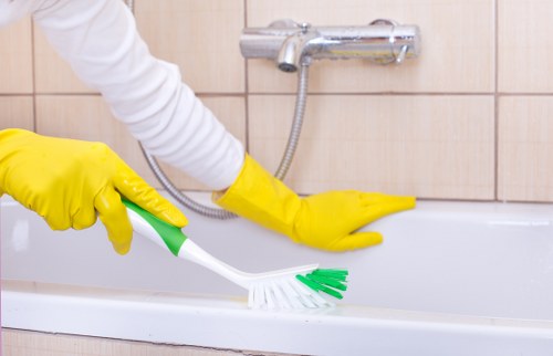 Carpet cleaners in N19 restoring a living room carpet