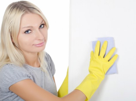 Busy household benefiting from local cleaning in N19